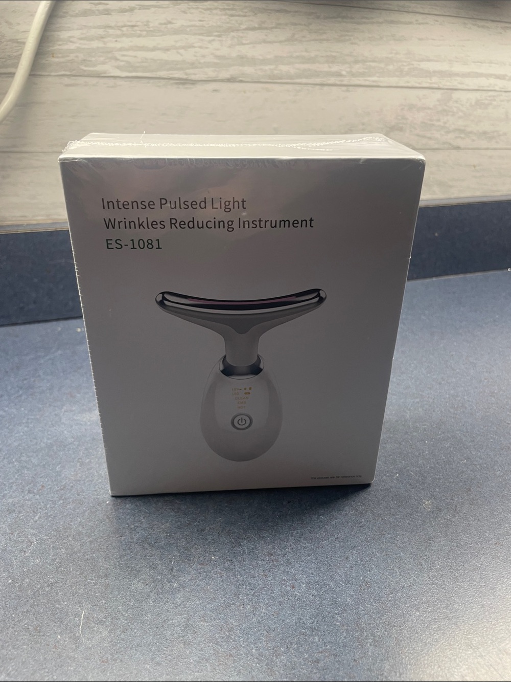 ES-1081 Intense Pulsed Light Wrinkle Reducer - White
